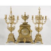 Table clock with garnish, France, S. XIX ... · Ref.: ID.353