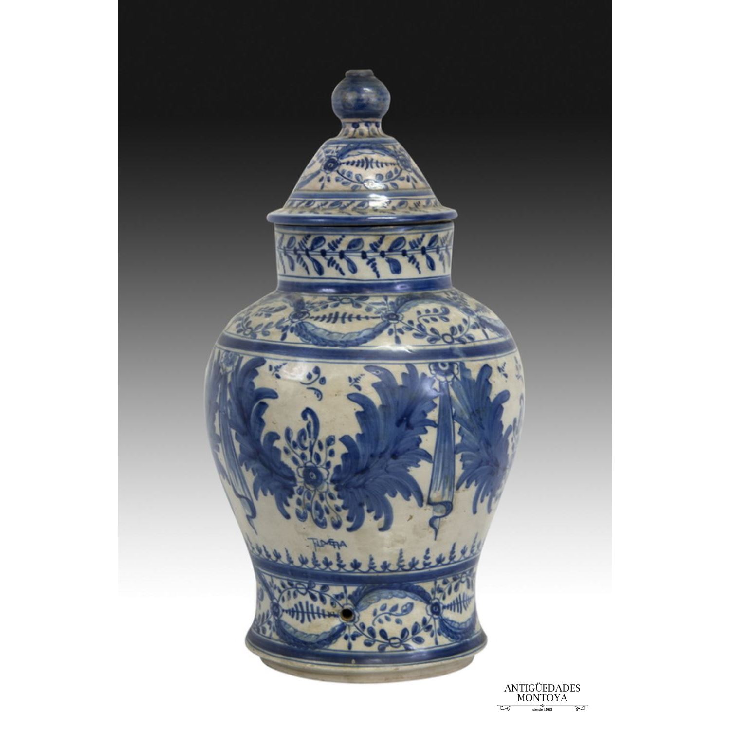 Jarrón en cerámica de Talavera, Ruiz de Luna, principios S. XX.
