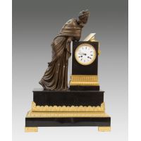 Reloj de sobremesa francés, estilo Imperio, S. XIX · Ref.: AM0002717