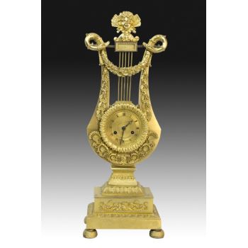 Reloj de lira, S. XVIII. · ref.: AM0002624