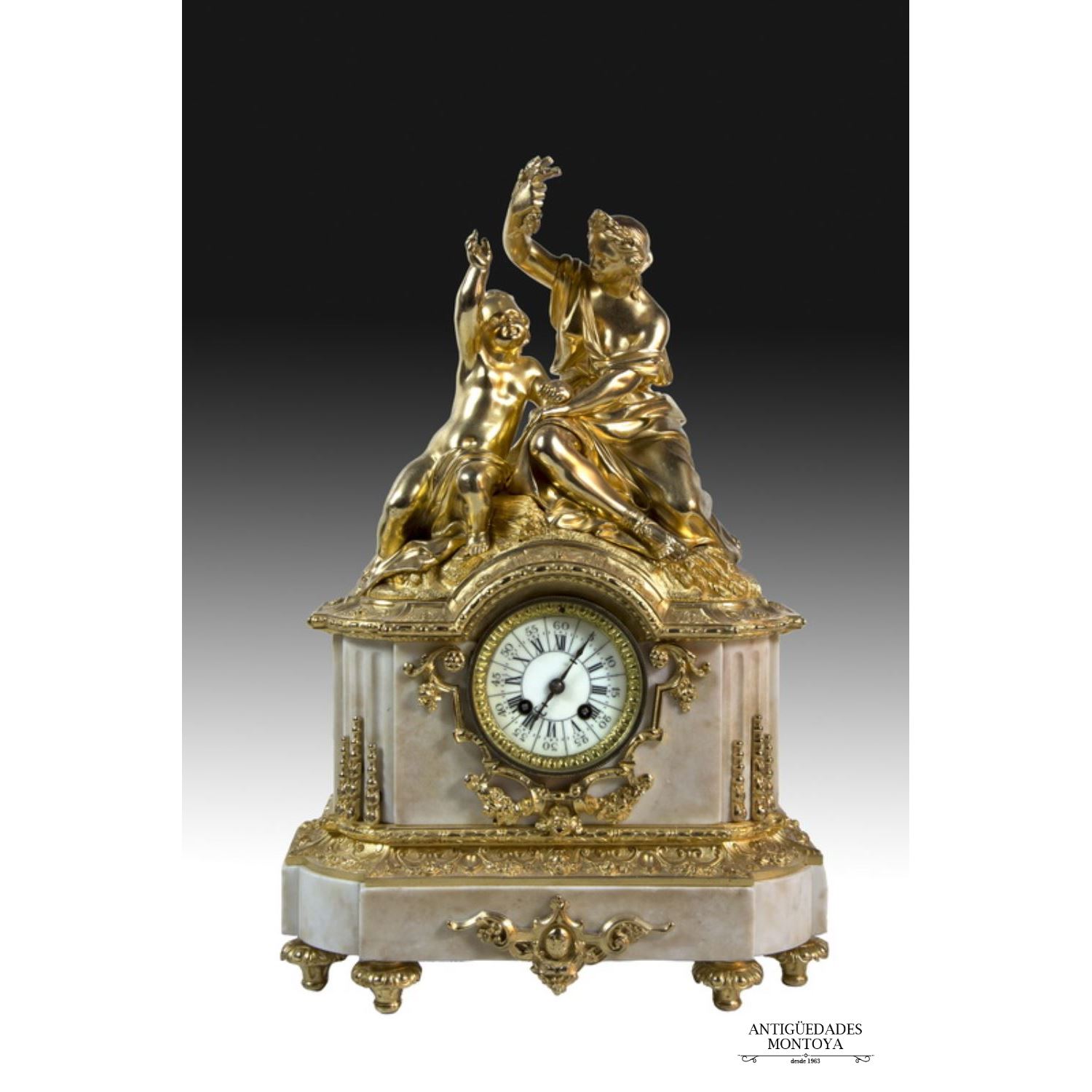 Reloj de sobremesa, estilo Luis XVI.