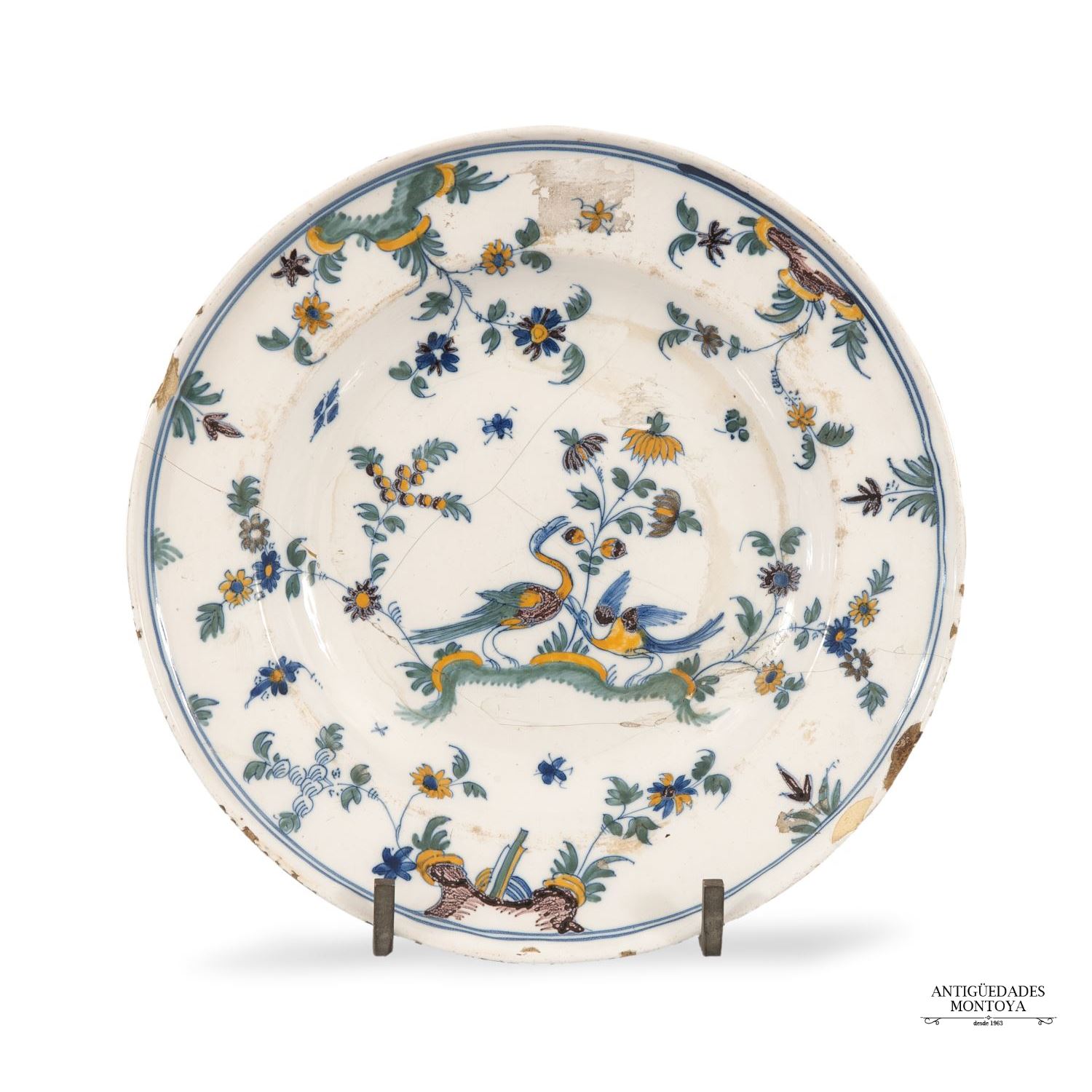 Ceramic plate of Alcora, S. XIX.