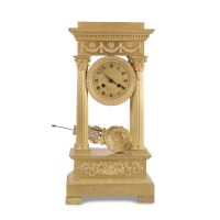 Reloj de columnas estilo Imperio, Francia, S. XIX. · Ref.: AM0002600