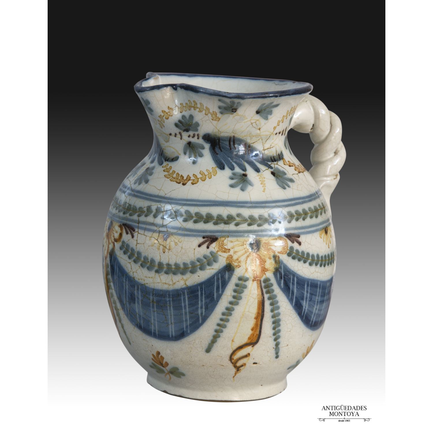Jar of Talavera fns of the nineteenth century.