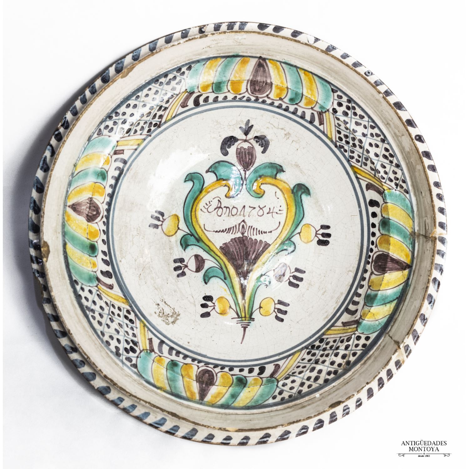 Plato Ceramica Siglo xviii