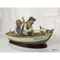 Abuelo en la barca con su nieto · Ref.: 2499